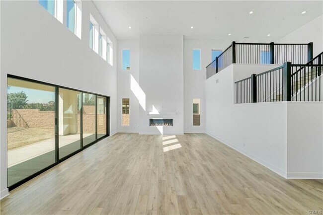 Building Photo - 20534 Edgewood Ct