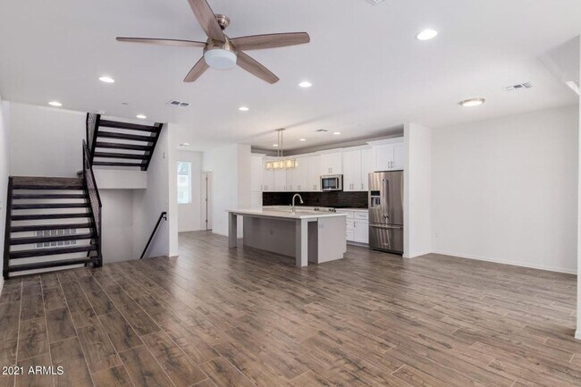 Building Photo - The Aeries Townhome Apartments