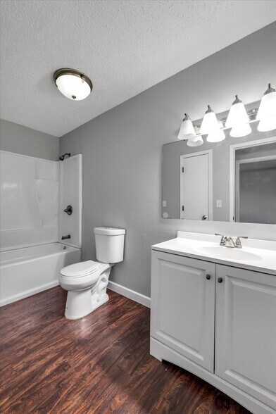 Building Photo - 11 Carriage Lane