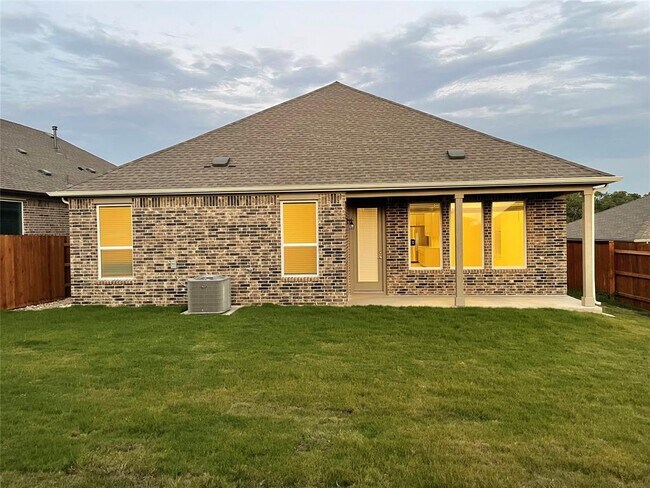 Building Photo - 1905 Armitas Ter