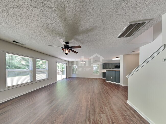 Building Photo - 201 Lameshur Ln