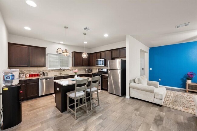 Building Photo - 6109 Arbor Crest Ln