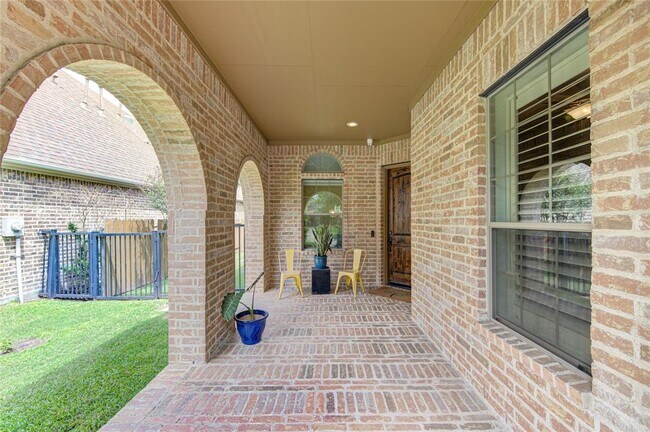 Building Photo - 14434 Tivoli Dr