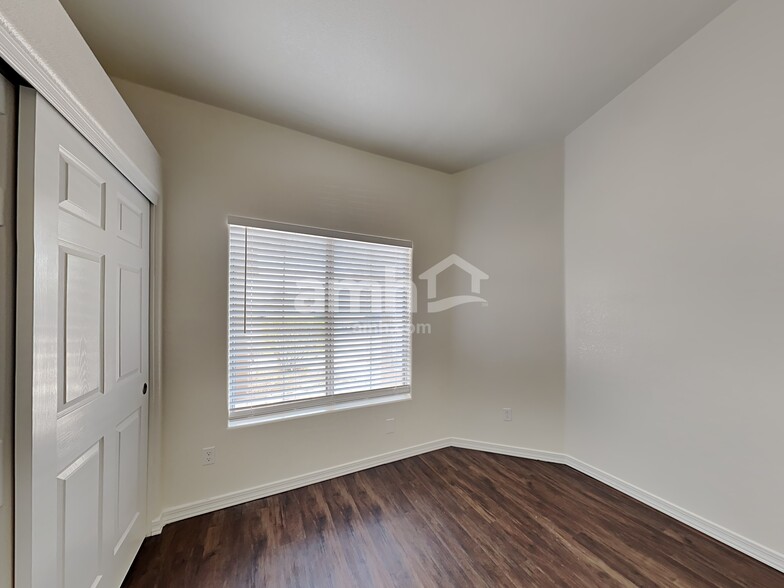 Building Photo - 2508 N 134th Ave