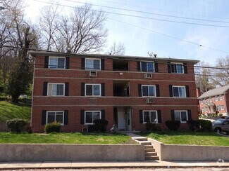 Building Photo - 720 Woodland Ave
