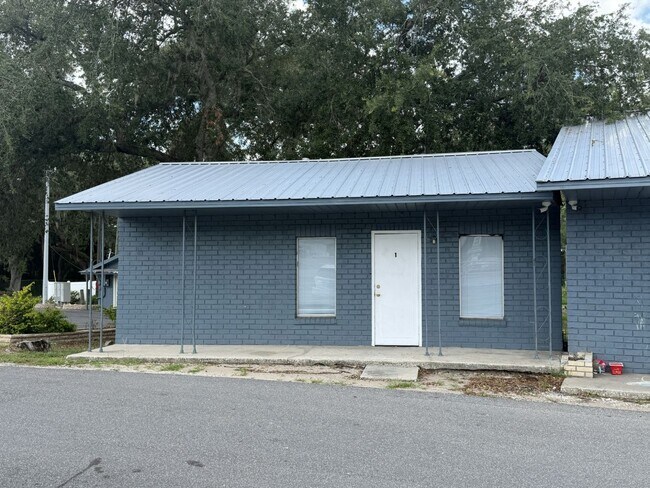 Building Photo - 1911 Citrus Blvd