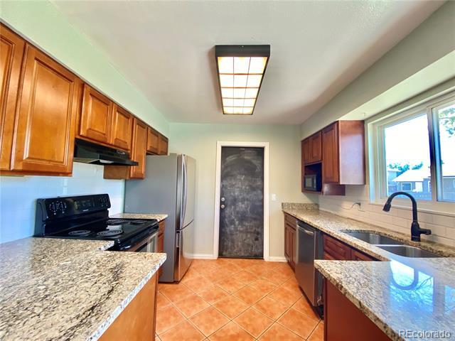 Building Photo - 16255 E Villanova Pl