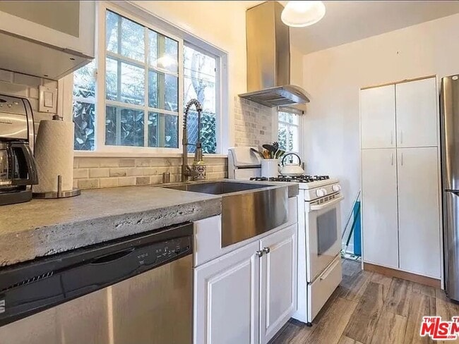 Building Photo - 11325 Mississippi Ave