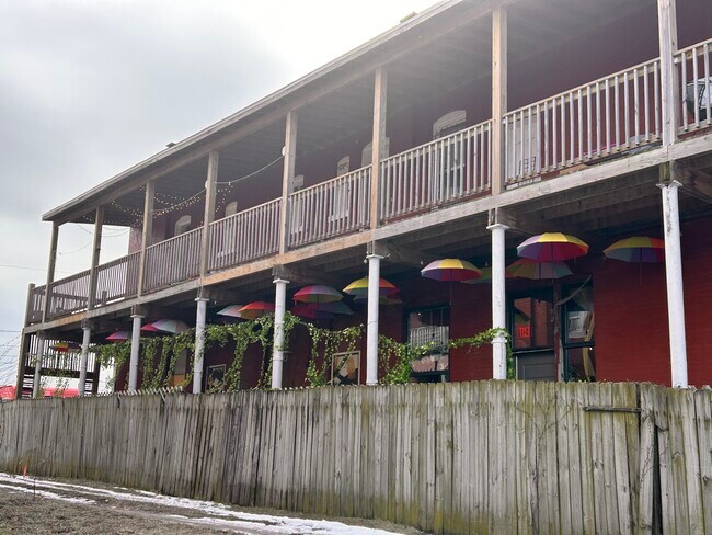 Building Photo - 2202 Lexington Ave