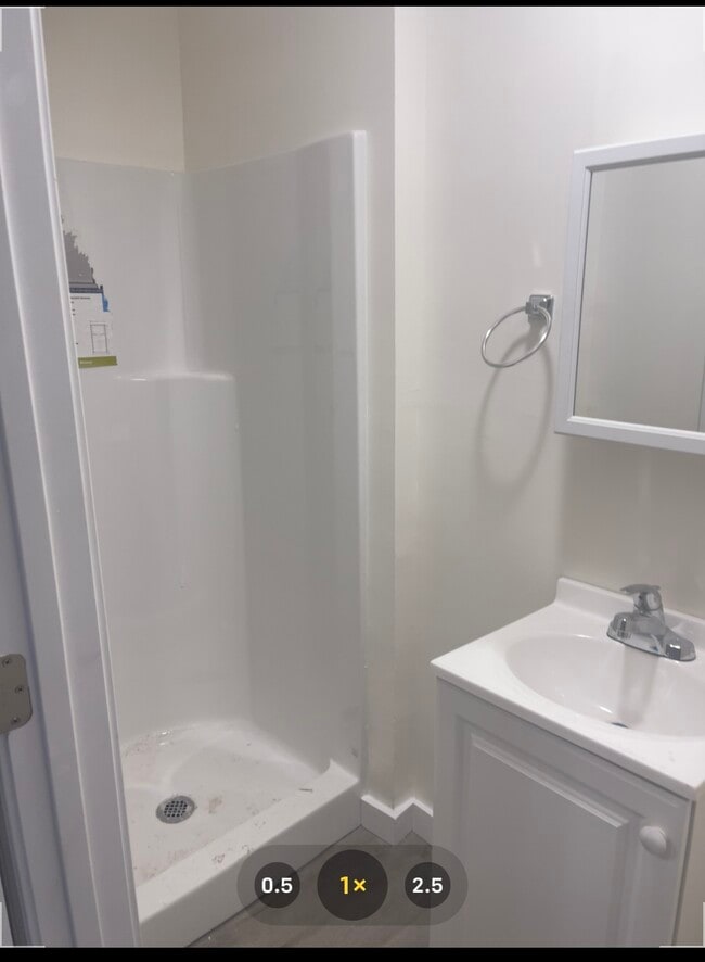 Building Photo - 414 Silver Maple Way