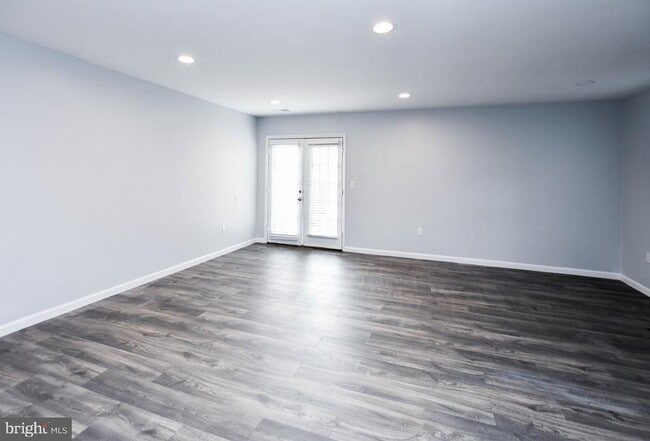 Building Photo - 7316 Cipriano Springs Dr