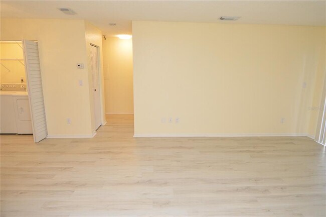 Building Photo - 10265 Gandy Blvd N