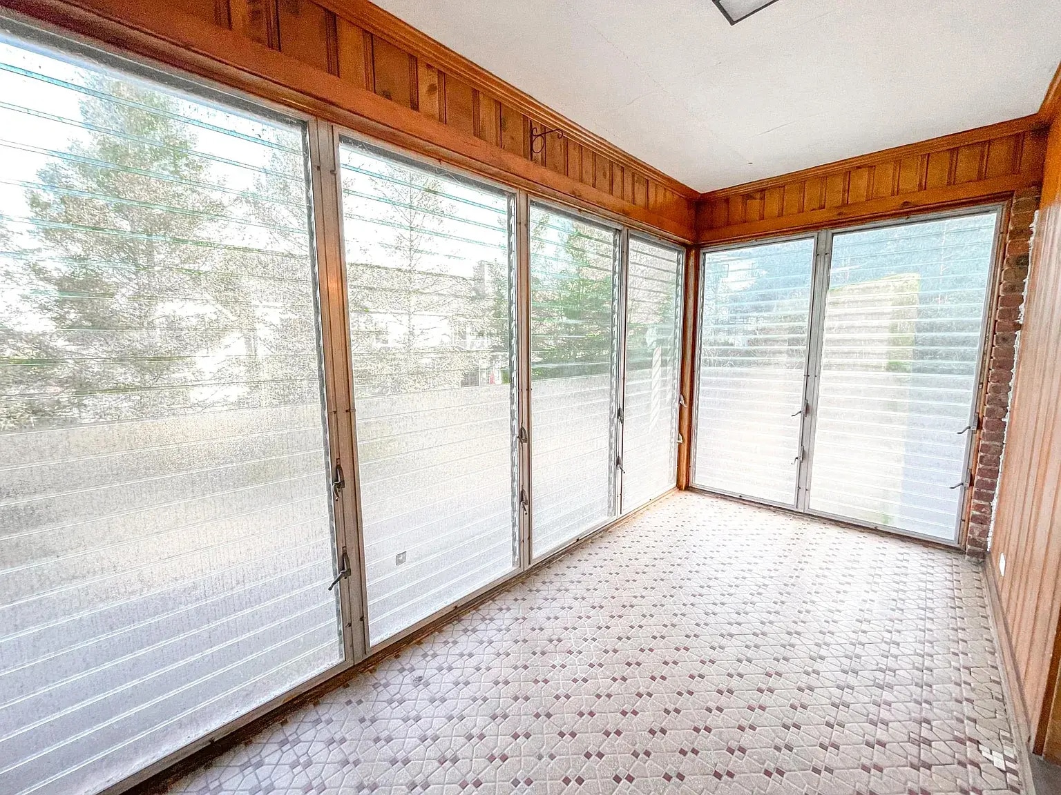 Building Photo - 15 Columbia Tpke