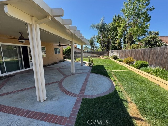 Building Photo - 39495 7 Oaks Dr