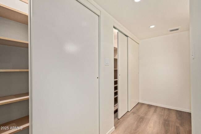 Building Photo - 1710 Staghorn Ln