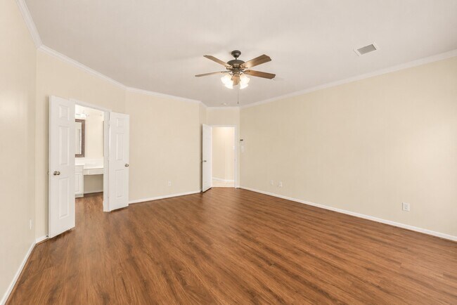 Building Photo - 2414 Falcon Knoll Ln