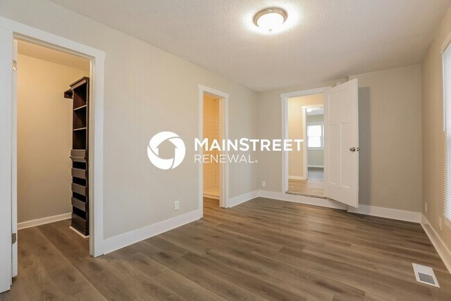 Building Photo - 3 Bedroom Pet-Friendly Home in INDEPENDENC...