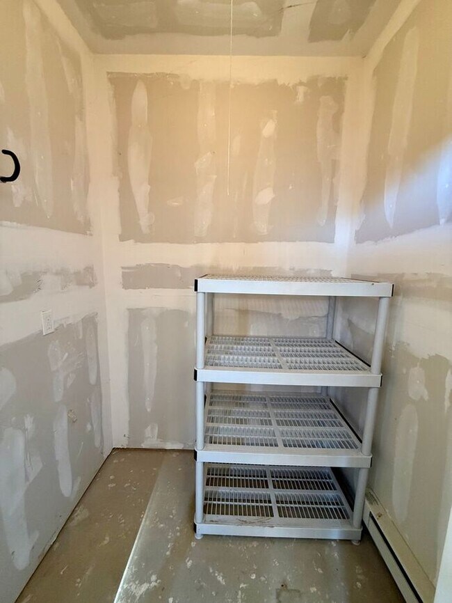 Building Photo - Fantastic 2 Bedroom, 2 Bath Ground Level Condo With Detached Garage in Loveland, Colorado