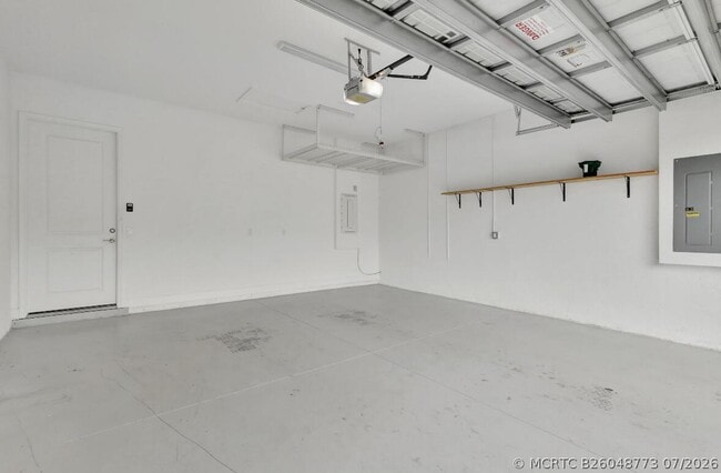 Building Photo - 15684 Goldfinch Cir