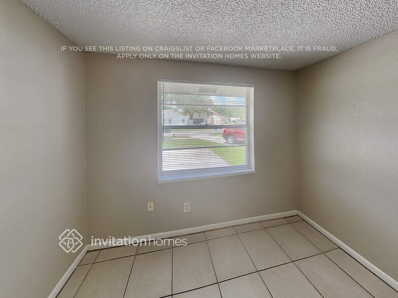 Building Photo - 16123 Sandcrest Way