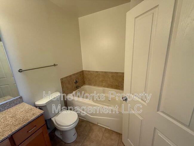 Building Photo - 414 Water St