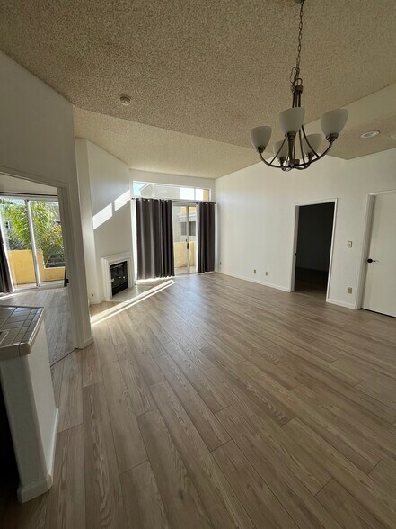 Building Photo - 6140 Monterey Rd