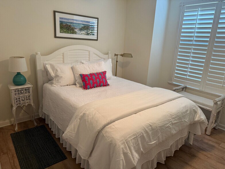 Building Photo - 3842 SW St Lucie Ln