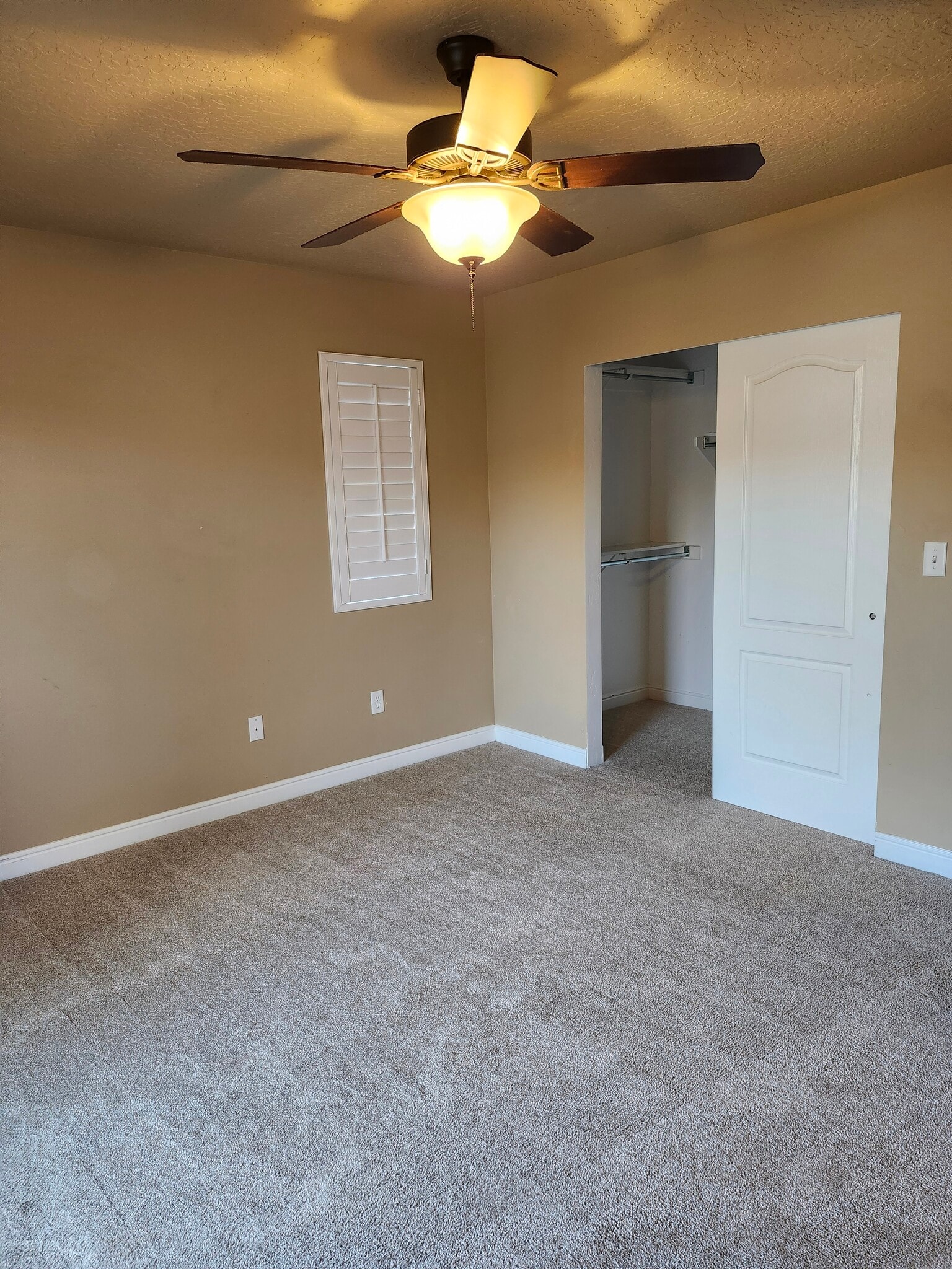 Building Photo - 3811 N Prairie Grass Dr