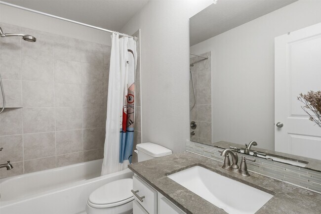 Building Photo - 2410 Ginger Mist Ct