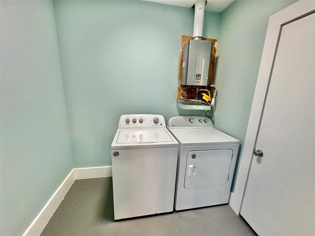 Building Photo - 2119 Avenue O 1/2