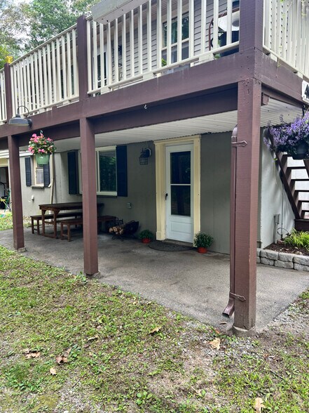 Building Photo - 40 Murphy Rd