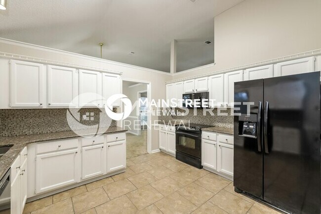 Building Photo - 3 Bedroom Pet-Friendly Home in MEMPHIS, TN with Main Street Renewal
