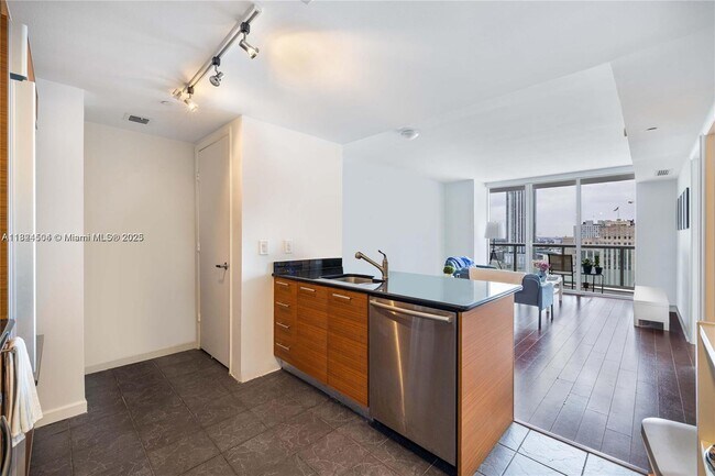 Building Photo - 50 Biscayne Blvd