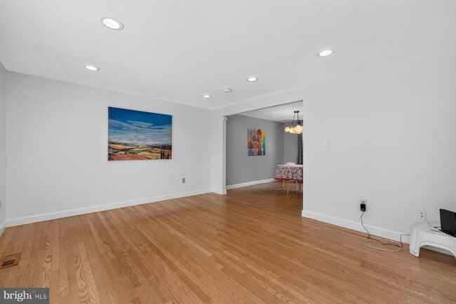 Building Photo - 4009 Shallow Brook Ln