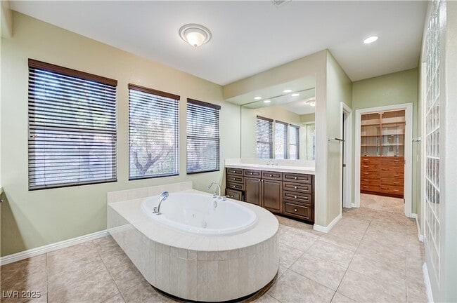 Building Photo - 2846 Bronzino Ct