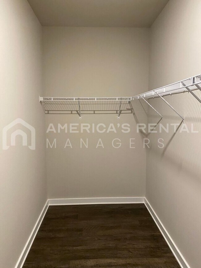 Building Photo - Home for Rent in Jemison, AL...Available to View Now!