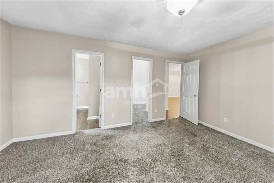 Building Photo - 451 Bellingham Dr