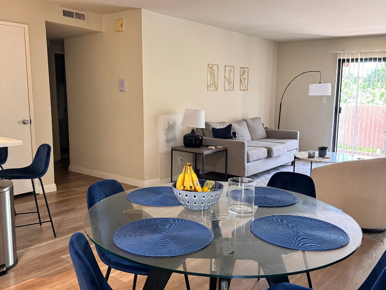 Building Photo - 2425 Purdue Ave