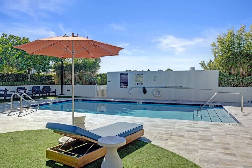 Building Photo - 1220 17th St