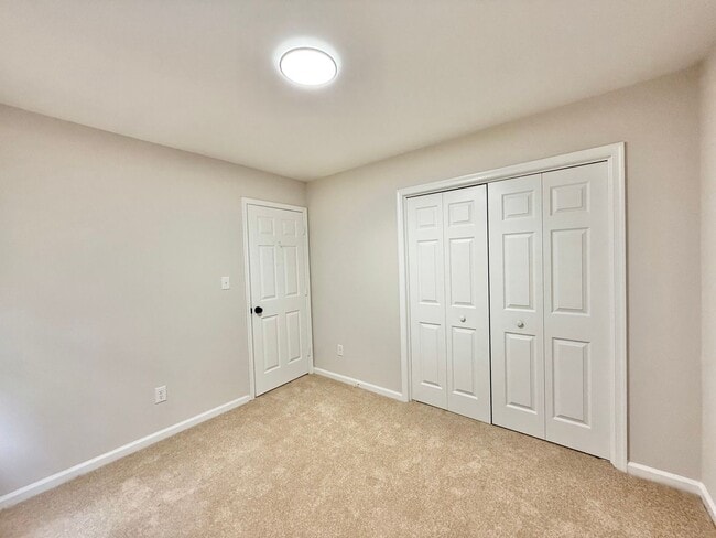 Building Photo - Newly Remodeled 3BD, 2.5BA Knightdale Home...