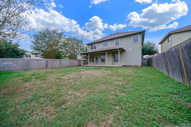 Building Photo - 9902 Meadow Lark