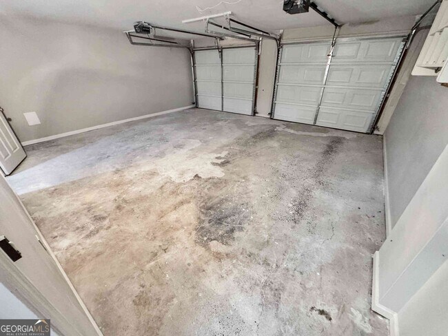 Building Photo - 4051 Coyte Dr