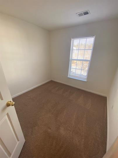 Building Photo - Move In Special- 1/2 month off first full month with move in by 4/1/2026 Pet Friendly- Now Availa...