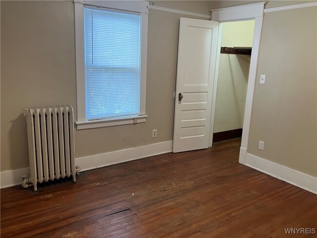 Building Photo - 2253 Niagara St