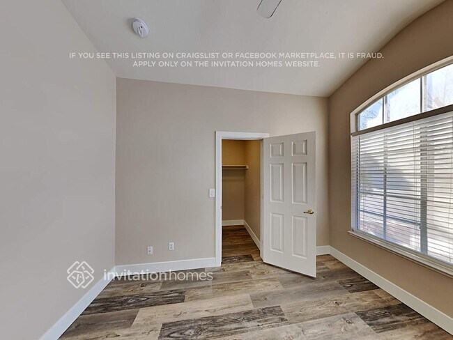 Building Photo - 4536 Mancilla St