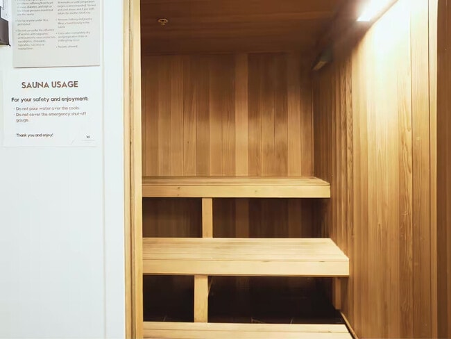 Building Photo - 101 Greenwich St