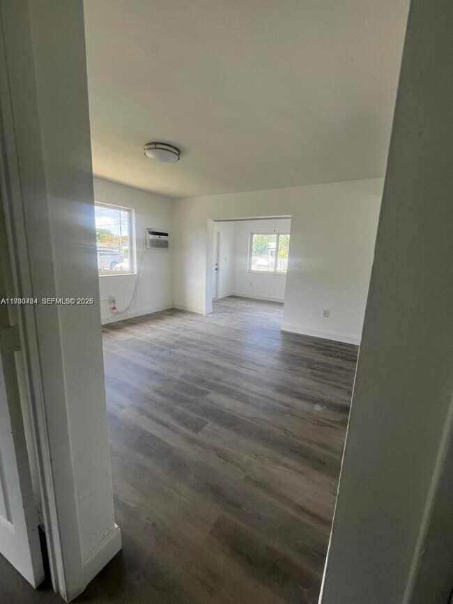 Building Photo - 2140 NW 27th St