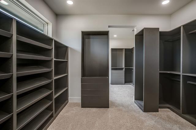 Building Photo - 6301 Tiffany Oaks Ln