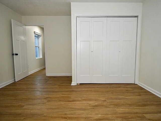 Building Photo - 2217 Lexington Ave