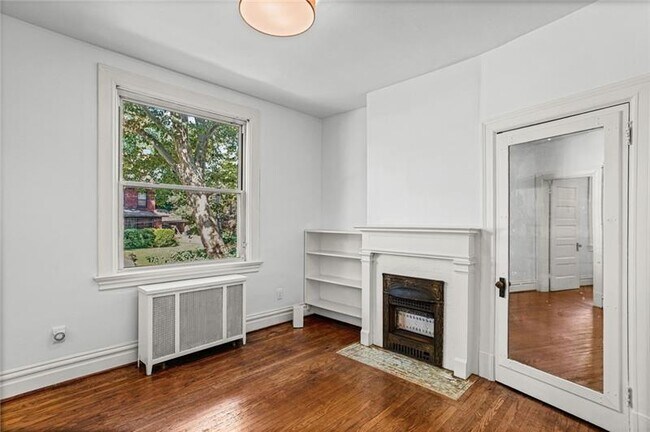 Building Photo - 1315 Denniston St